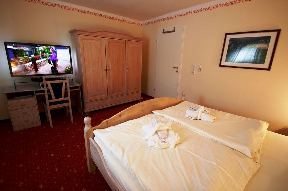 Alpenlandhaus Menardi เซเฟลด์ อิน ทิโรล ภายนอก รูปภาพ