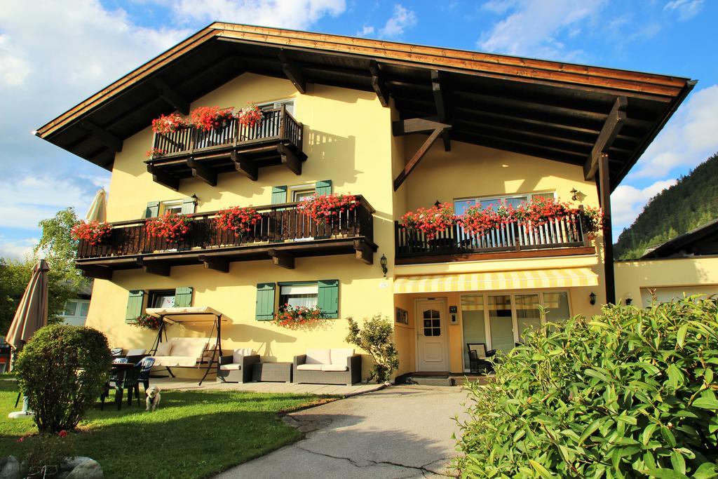 Alpenlandhaus Menardi เซเฟลด์ อิน ทิโรล ภายนอก รูปภาพ