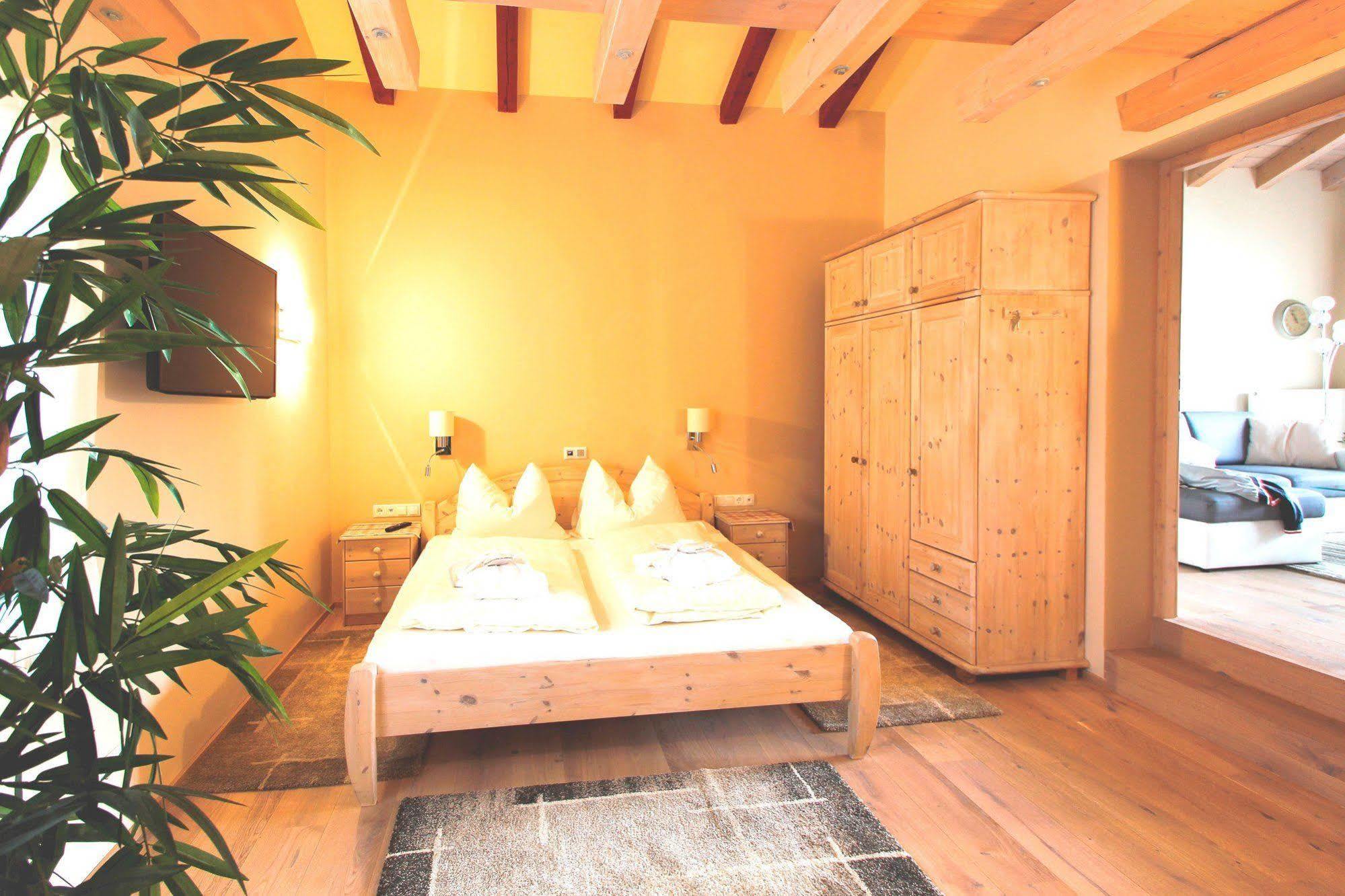 Alpenlandhaus Menardi เซเฟลด์ อิน ทิโรล ภายนอก รูปภาพ